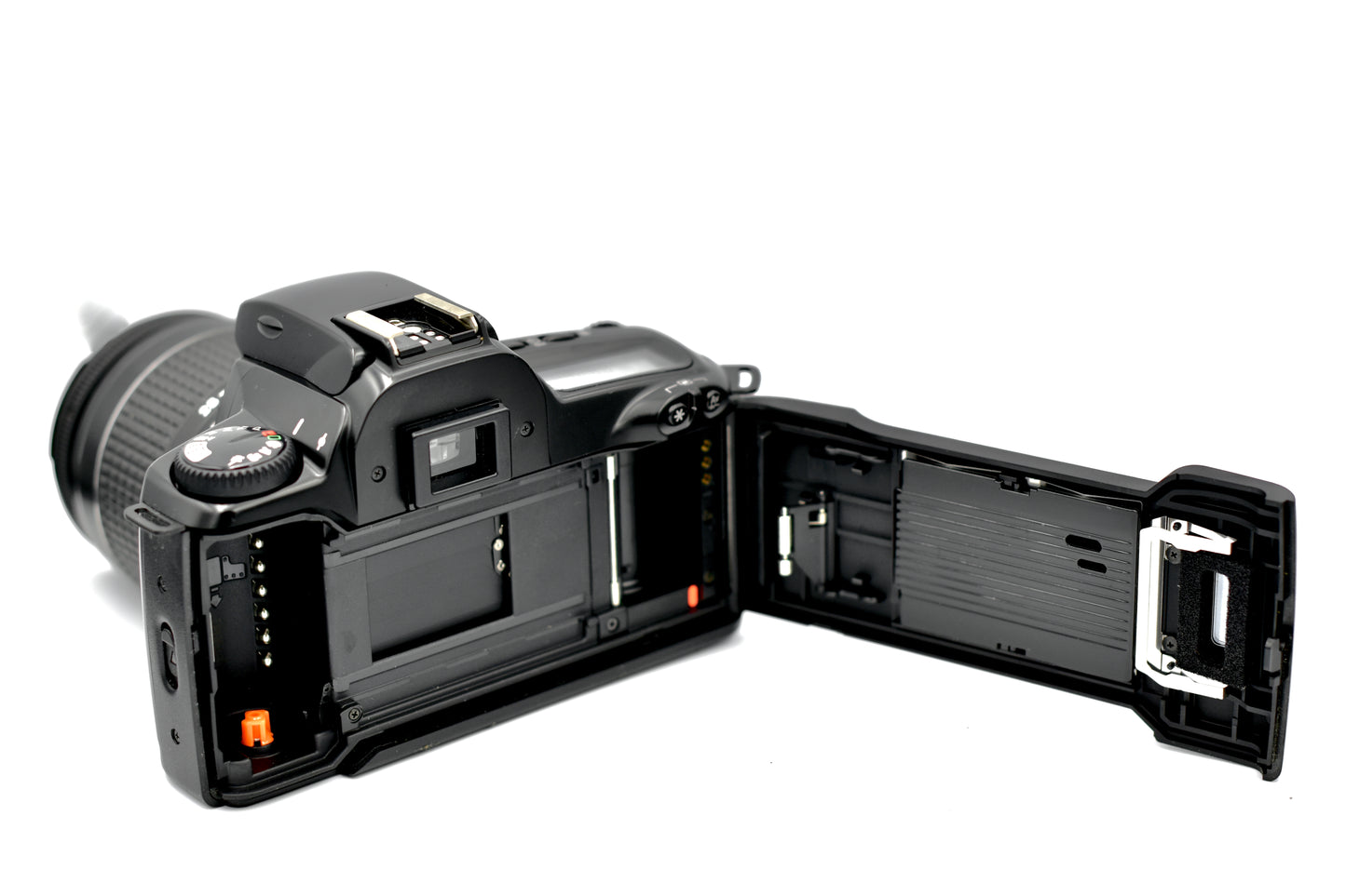 Canon EOS 3000 + Canon EF 28-80 mm