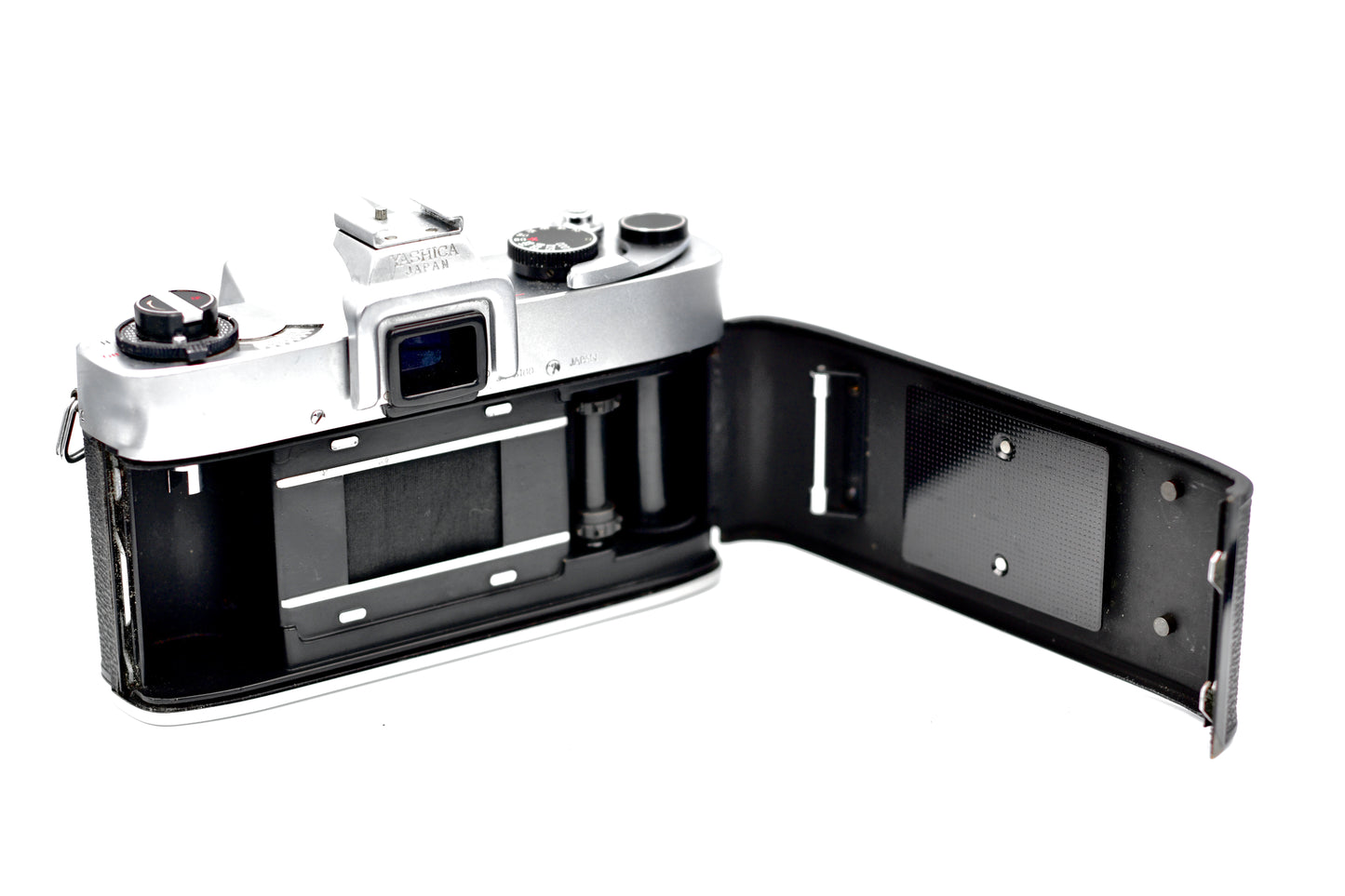 Yashica J-5 + Yashinon 55mm 1:1.8