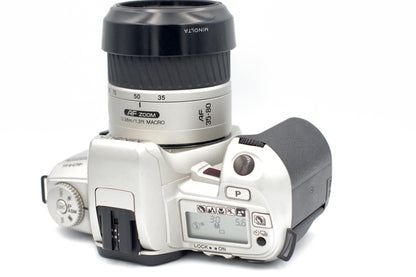 Minolta Dynax 404si + Minolta af zoom 35-80 mm 1:4