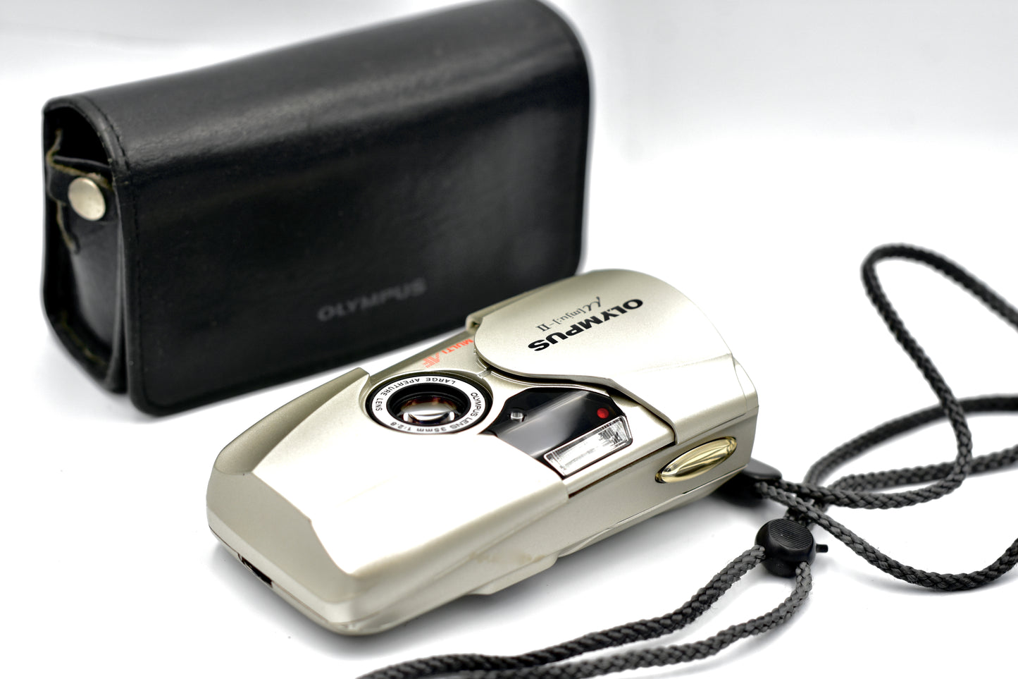 Olympus Mju II + housse de protection