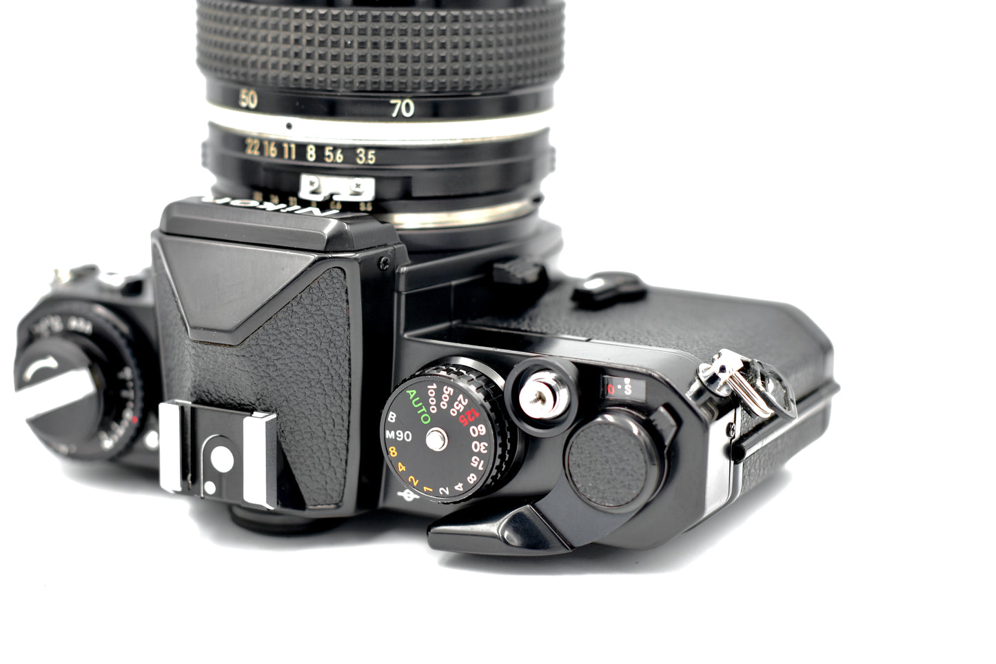 Nikon FE + Nikkor 35-70mm 1:3.5