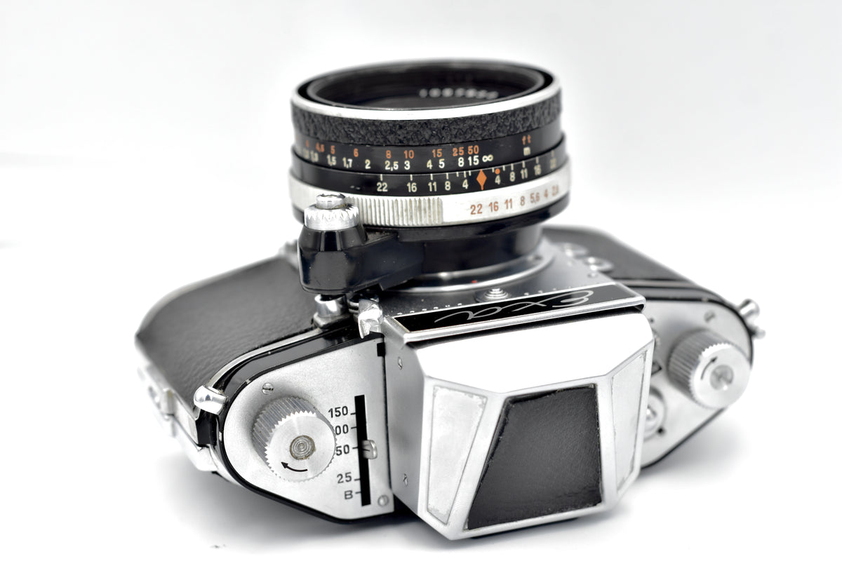 Exakta Exa type 6 + Carlzeiss jena 50mm 2.8