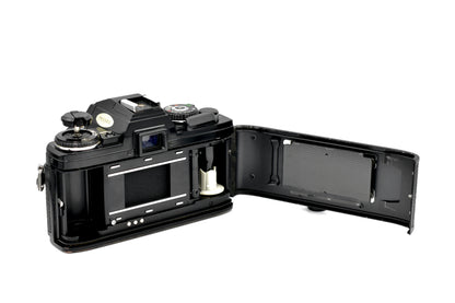 Minolta X-700 + Minolta MD 50mm 1.7