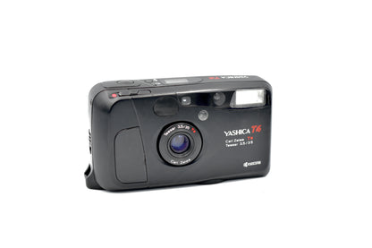 Yashica T4 + housse protection Yashica