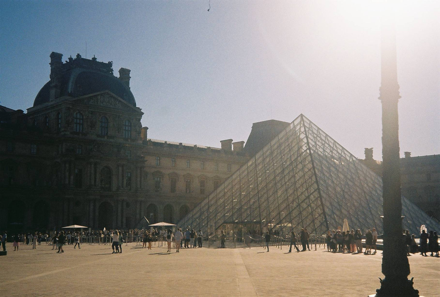 Minolta riva zoom pico + Housse de protection